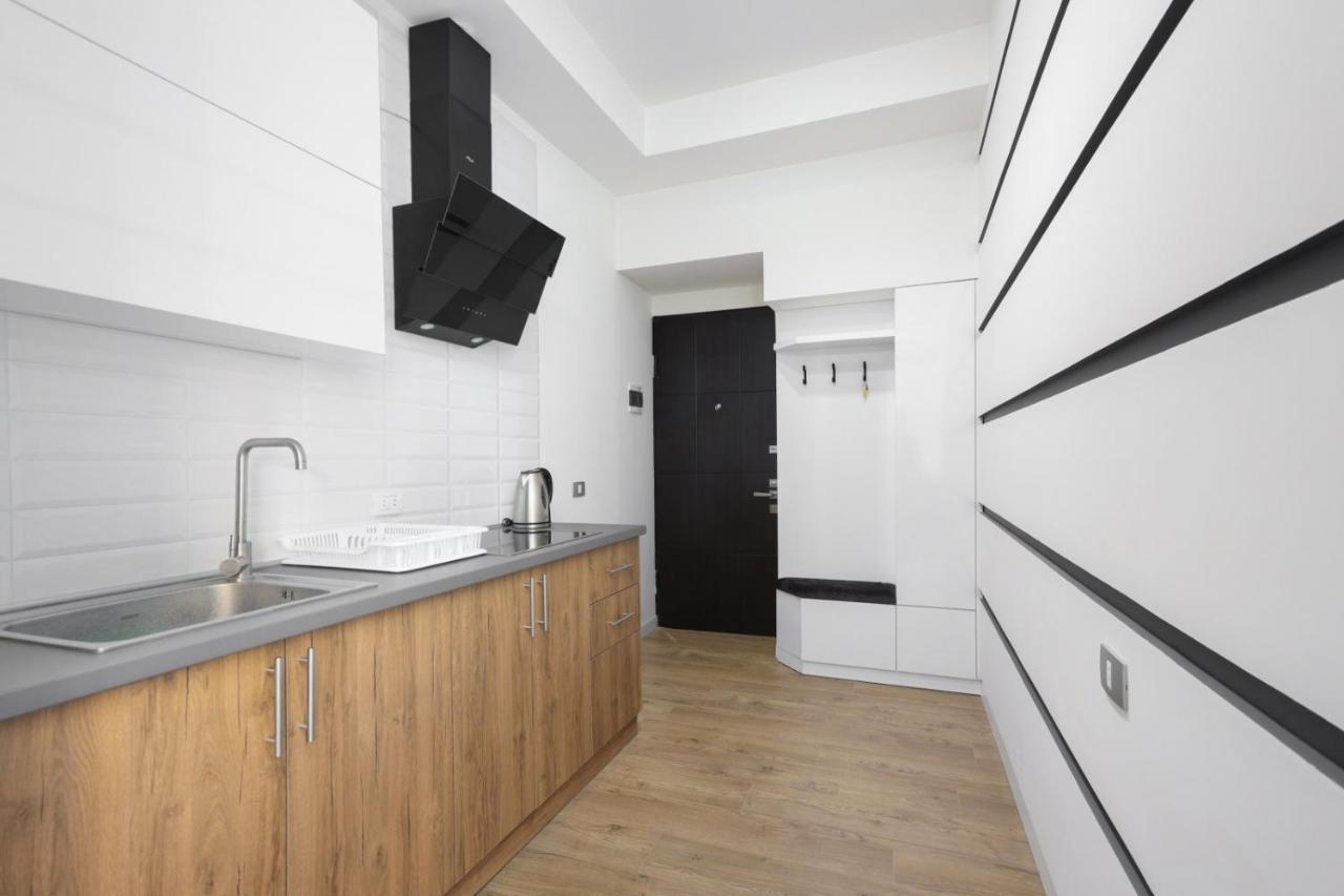 Stay Inn-Apartments On Abovyan 32 يريفان المظهر الخارجي الصورة